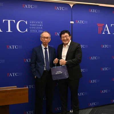 ATC Managing Director Kevin Leong presenting a token of appreciation to retired Federal Court judge Datuk Vernon Ong Lam Kiat at the ATC Legal Careers Fair 2026